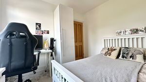 Bedroom- click for photo gallery